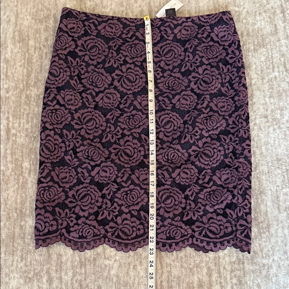 Ann Taylor Black and Purple Floral Lace Pencil Skirt Brand New - Picture 3 of 5